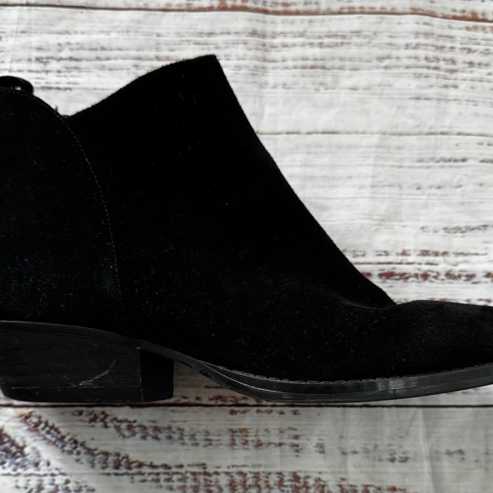Marc Fisher LTD Black Suede Pointed Toe Booties 8M - Picture 4 of 7